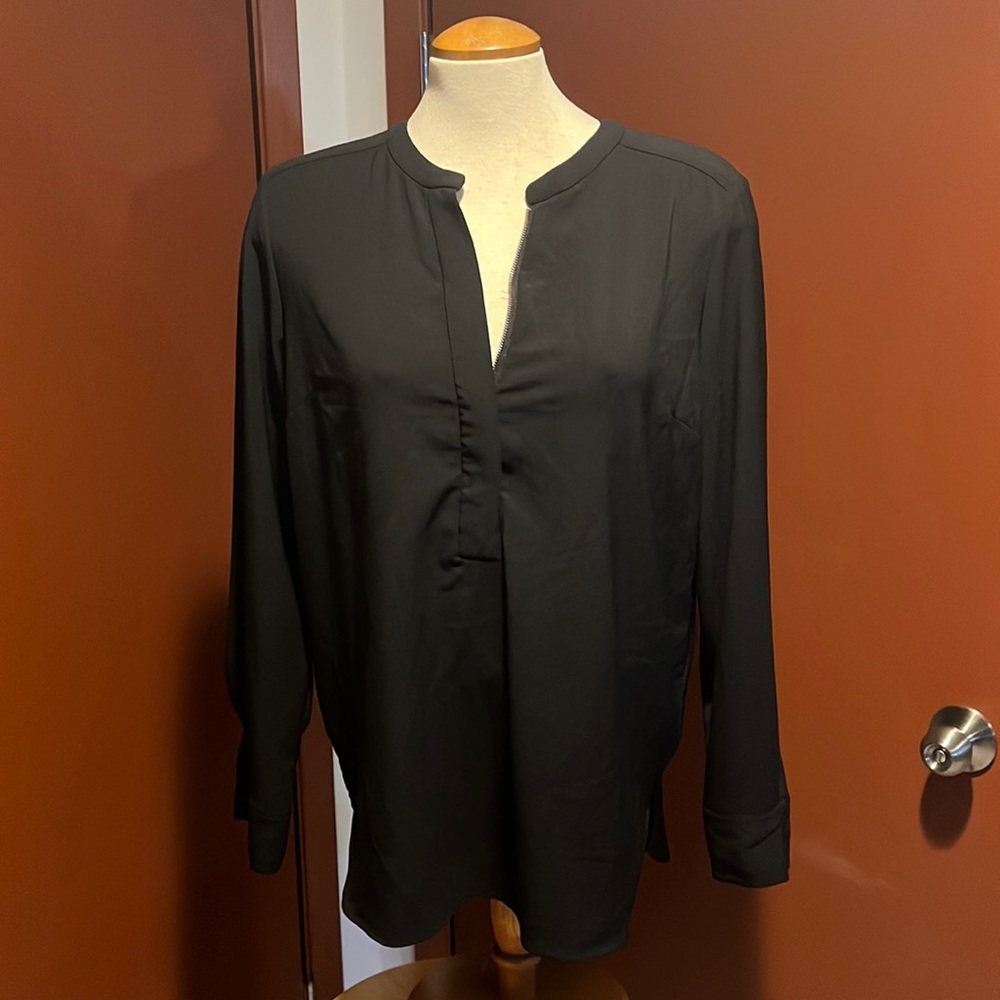 #53 HILLARY RADLEY L-XL